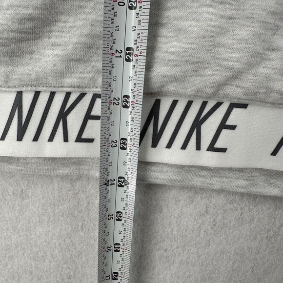Nike Sweatshirt Women’s MEDIUM Gray Dri-Fit Turtleneck Pullover - Picture 7 of 9